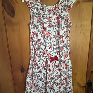 Little girl floral romper.
